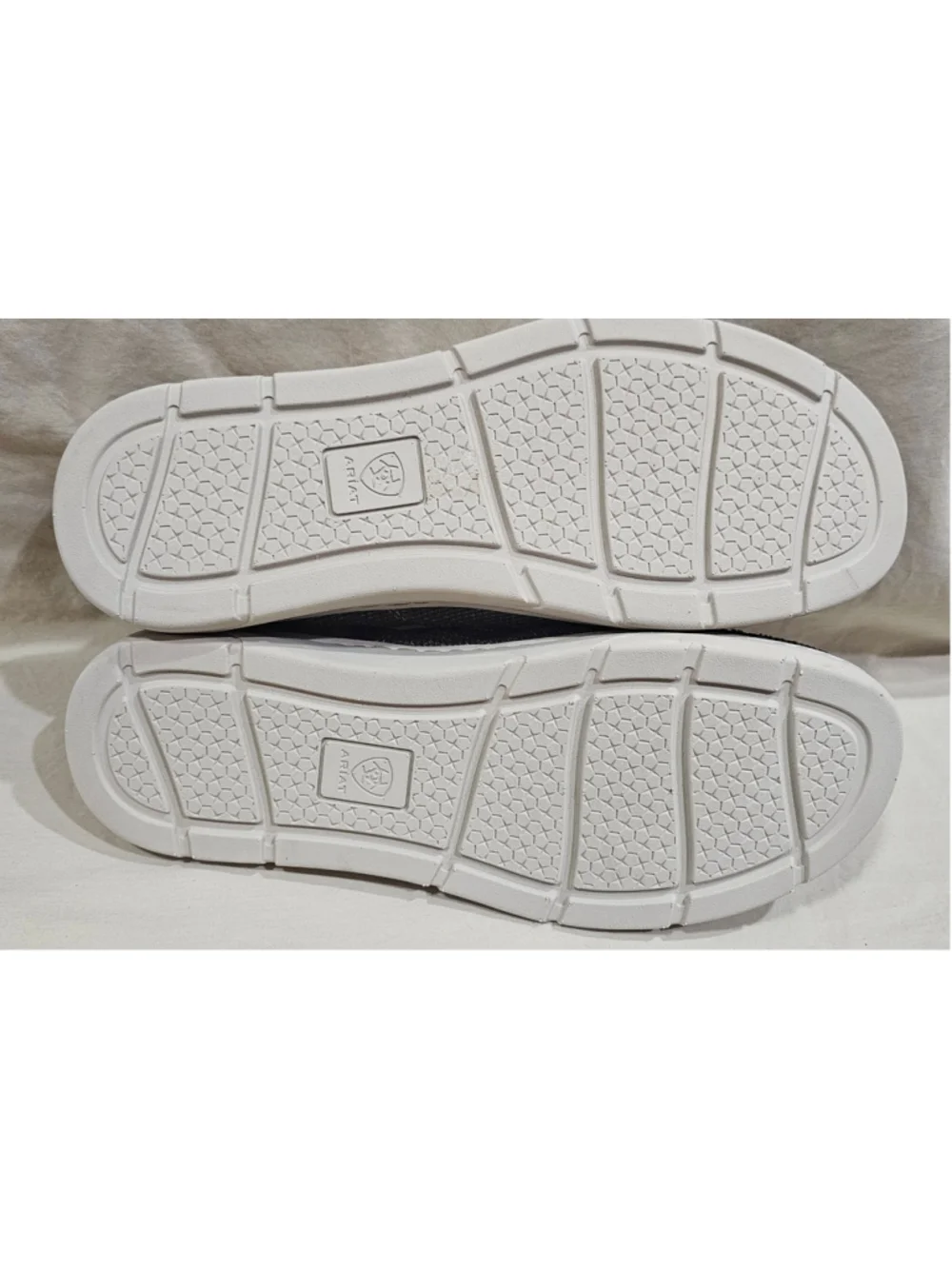 Ariat Mens Hilo 360 in Gray size 10EE Slip On Shoes